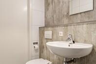 Furnished studio on the 12th floor - Image 10