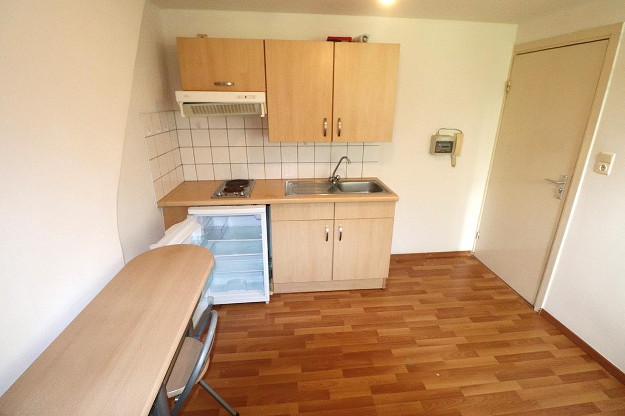 Studentenkamer met eigen keuken in Biesland - Afbeelding 1