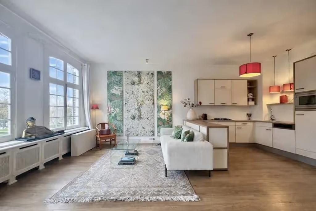 Gemeubileerd 3-kamerappartement met 2 balkons - Afbeelding 1