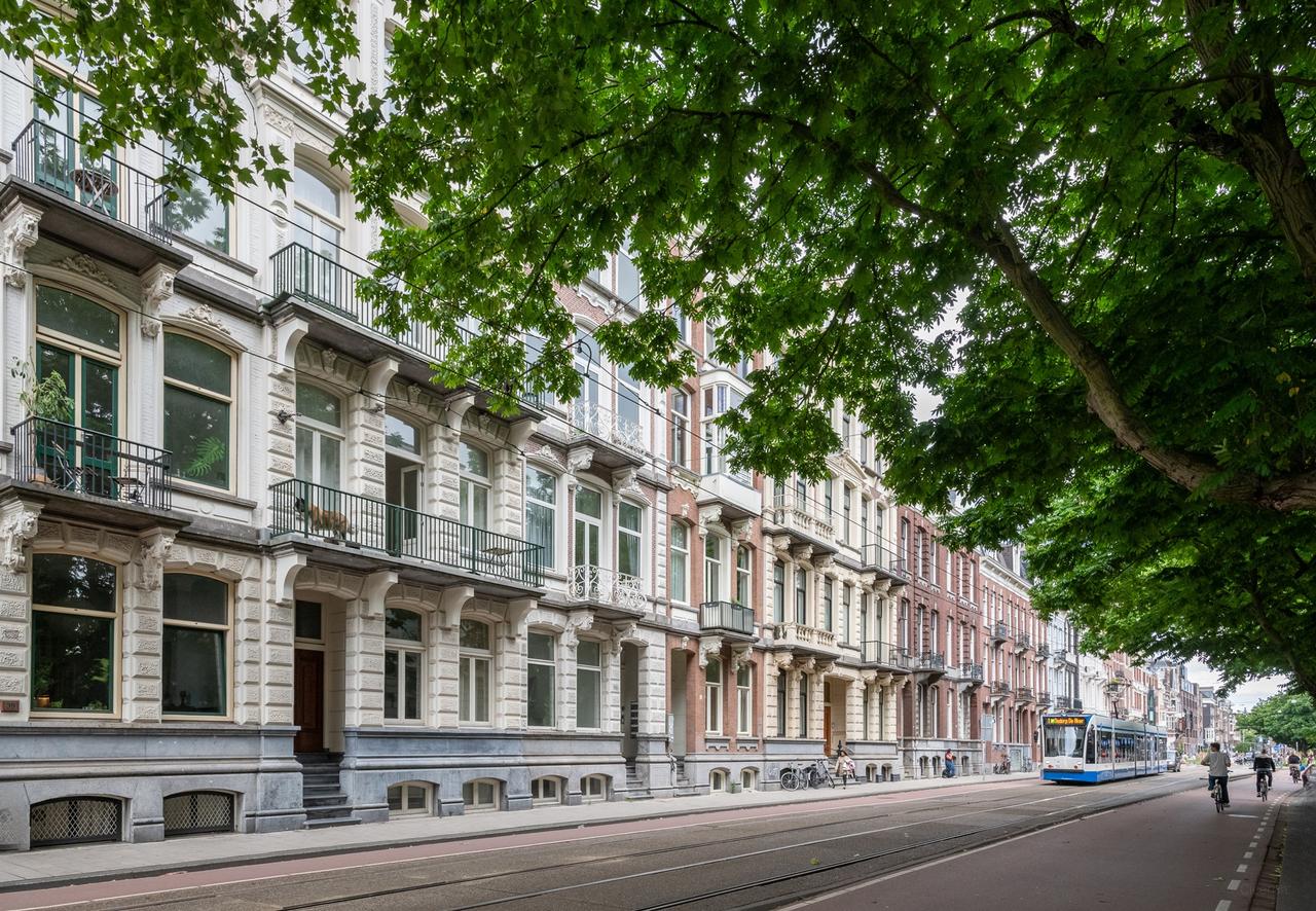 145 m² with garden near the Rijksmuseum - Image 1