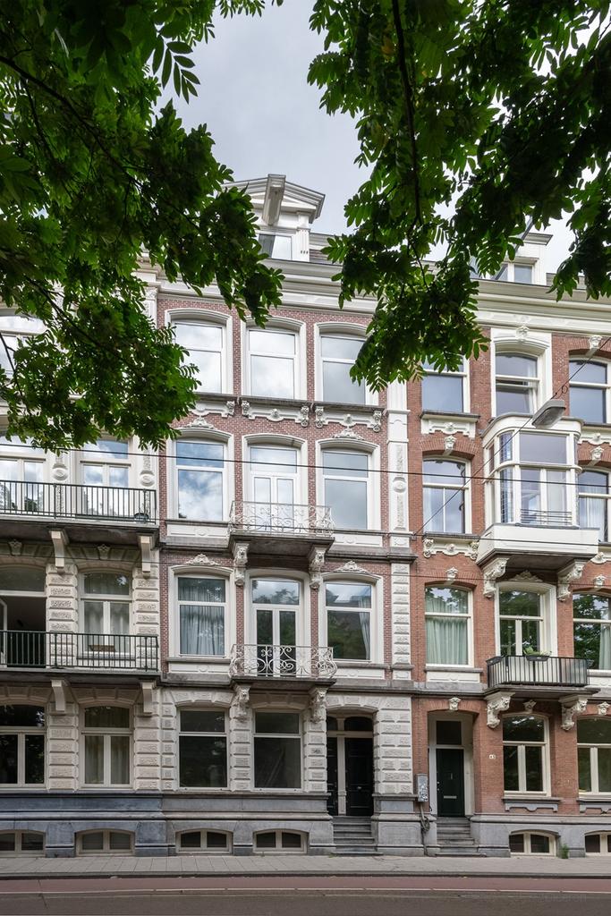 145 m² with garden near the Rijksmuseum - Image 2