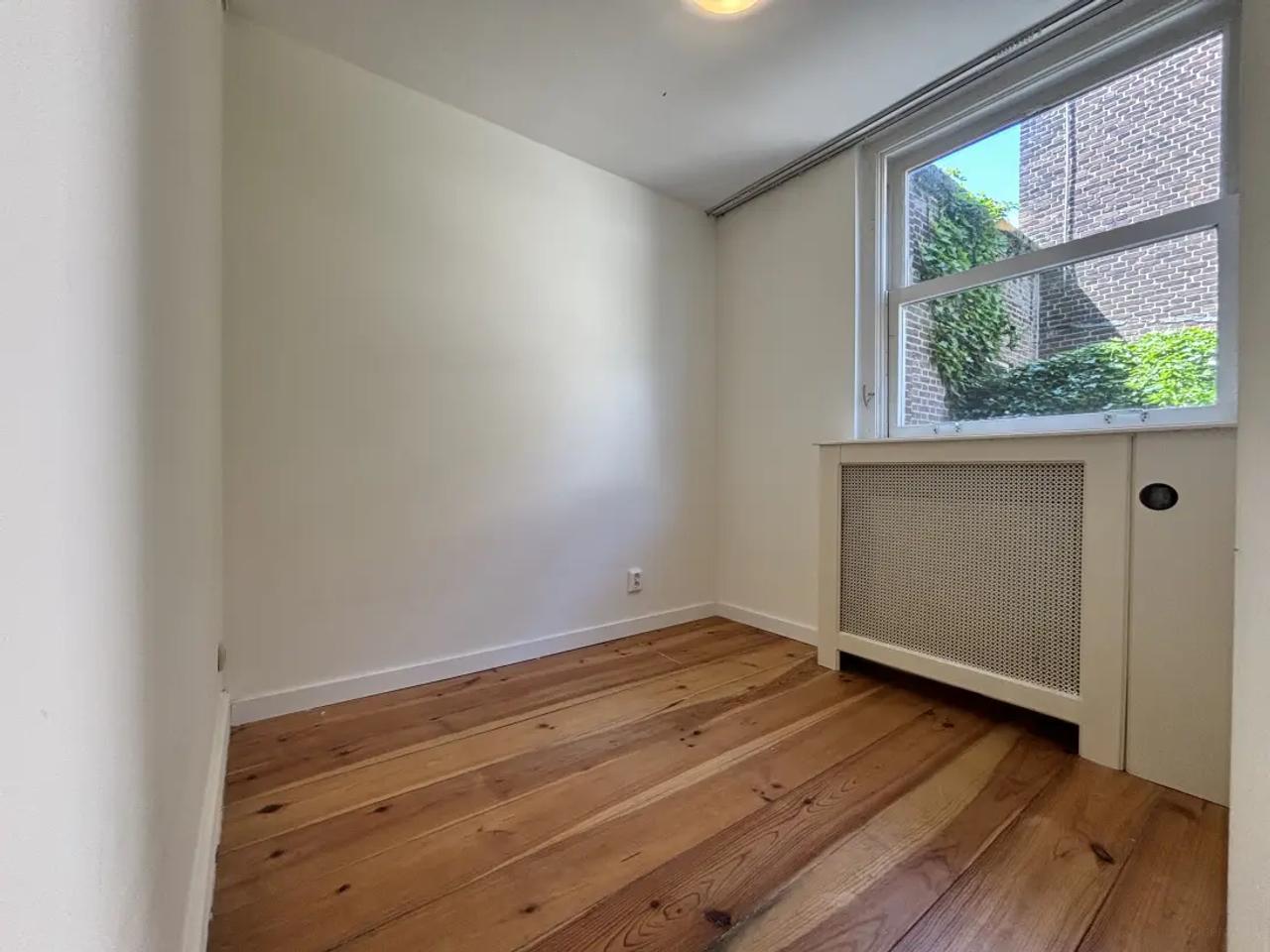Apartment with garden in Huygenspark - Image 6