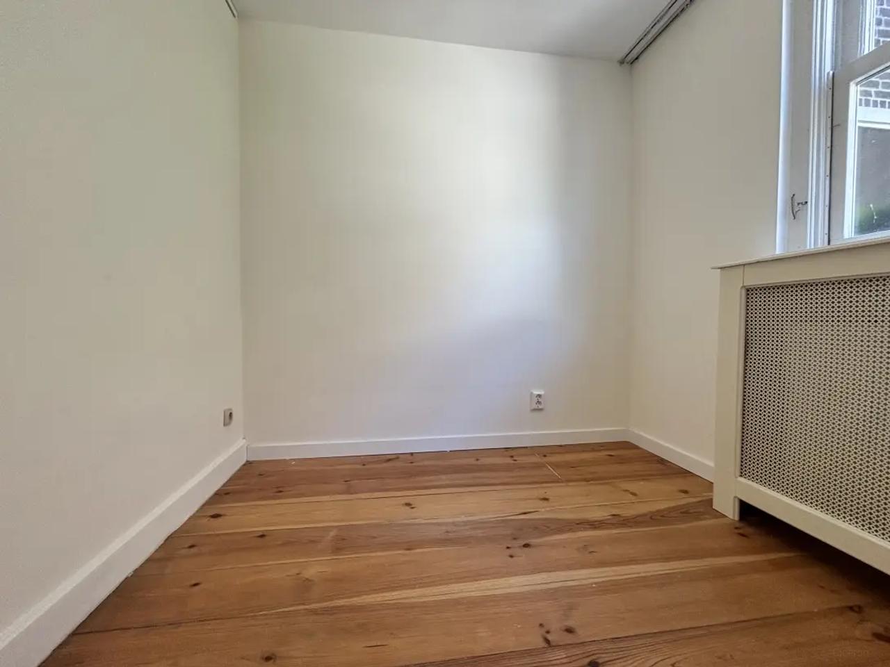 Apartment with garden in Huygenspark - Image 7
