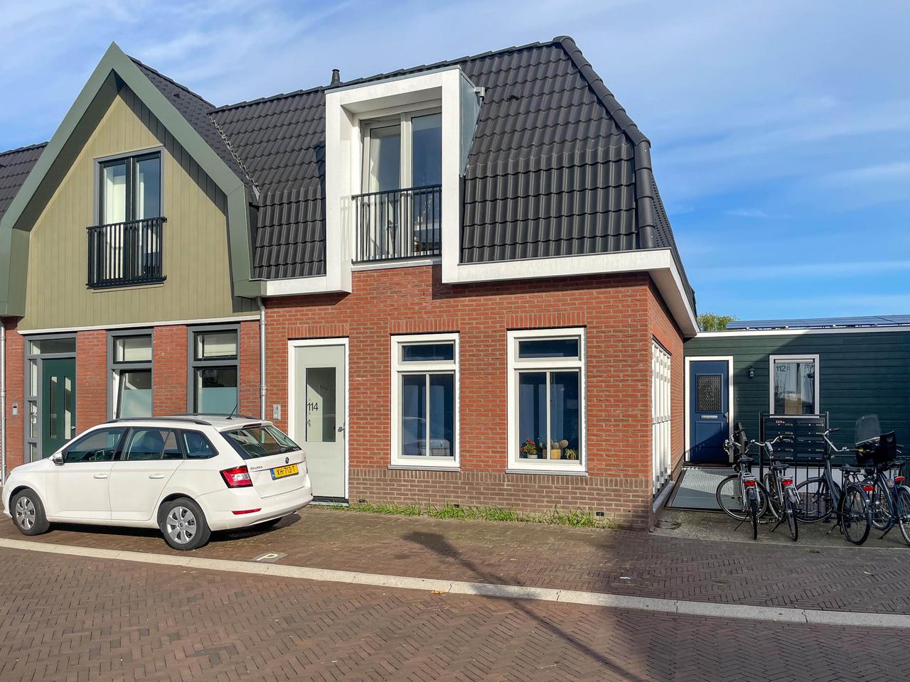 Nieuw 3-kamerappartement met loggia - Afbeelding 1
