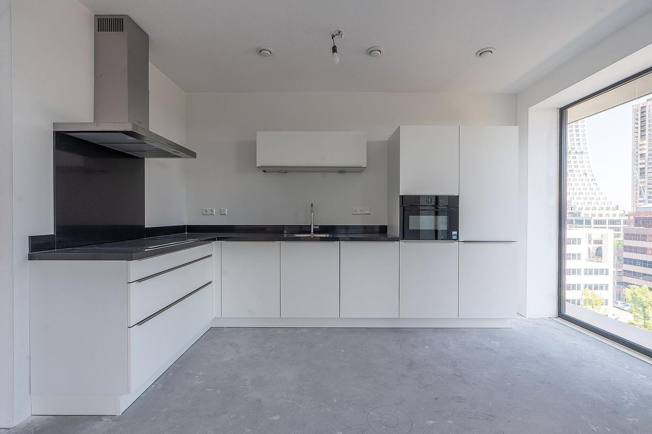 100 m² Corner Apartment with Balcony - Image 6