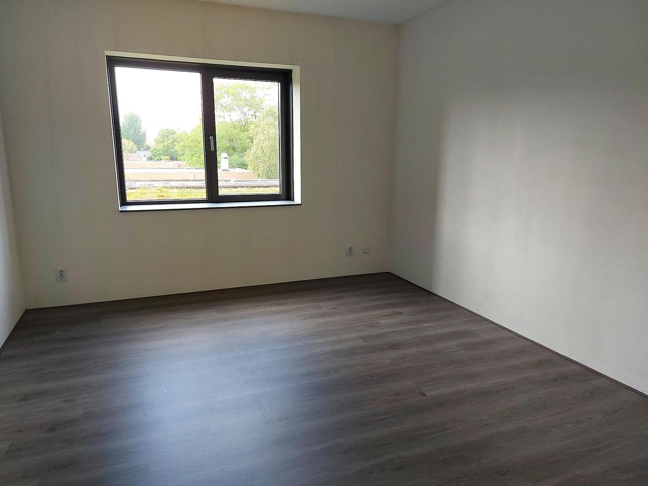 111 m² apartment on the 10th floor - Image 2