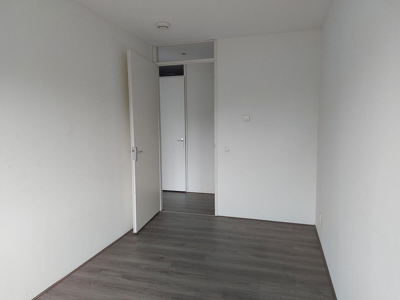 111 m² apartment on the 10th floor - Image 5