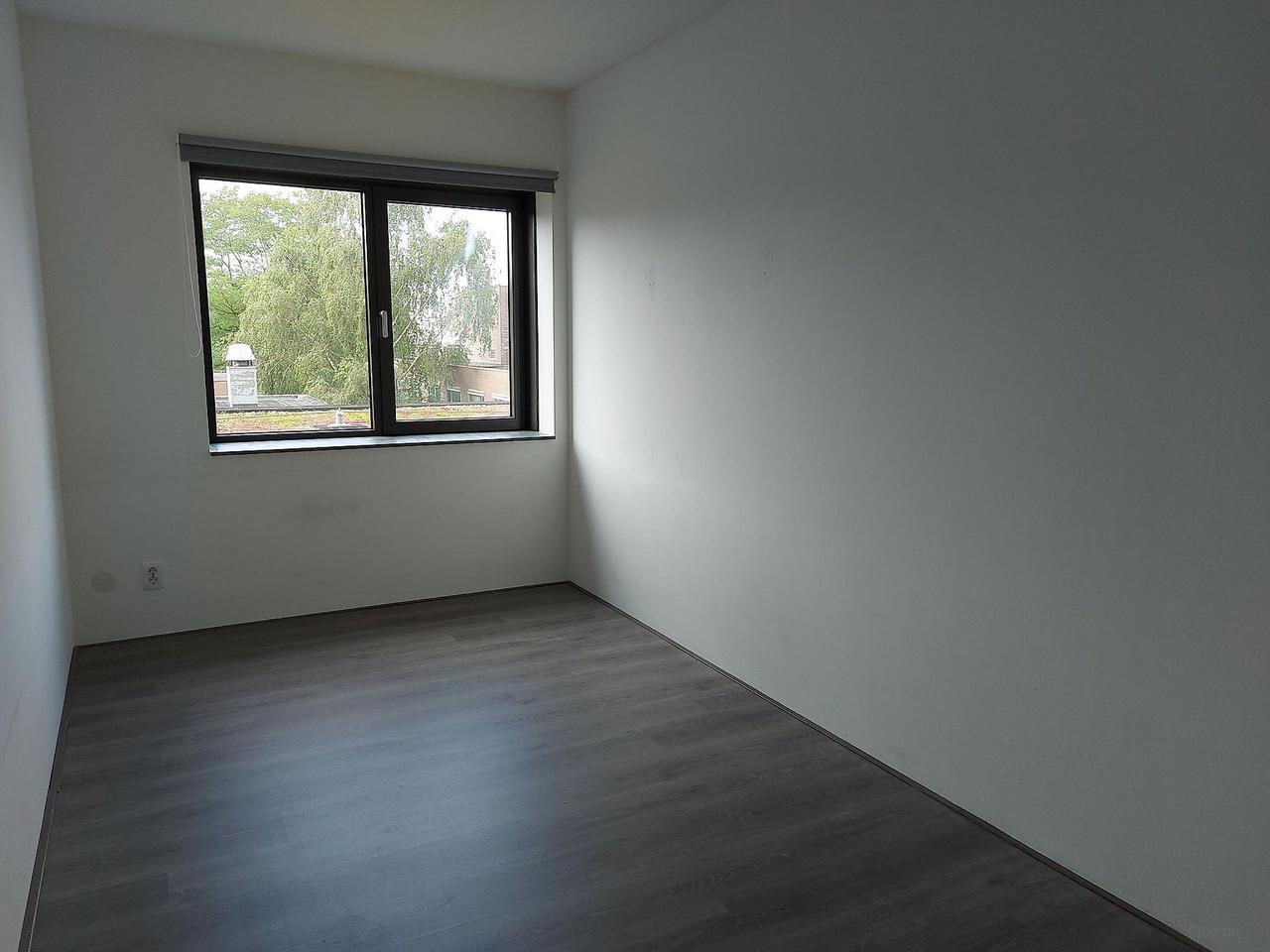 111 m² apartment on the 10th floor - Image 6