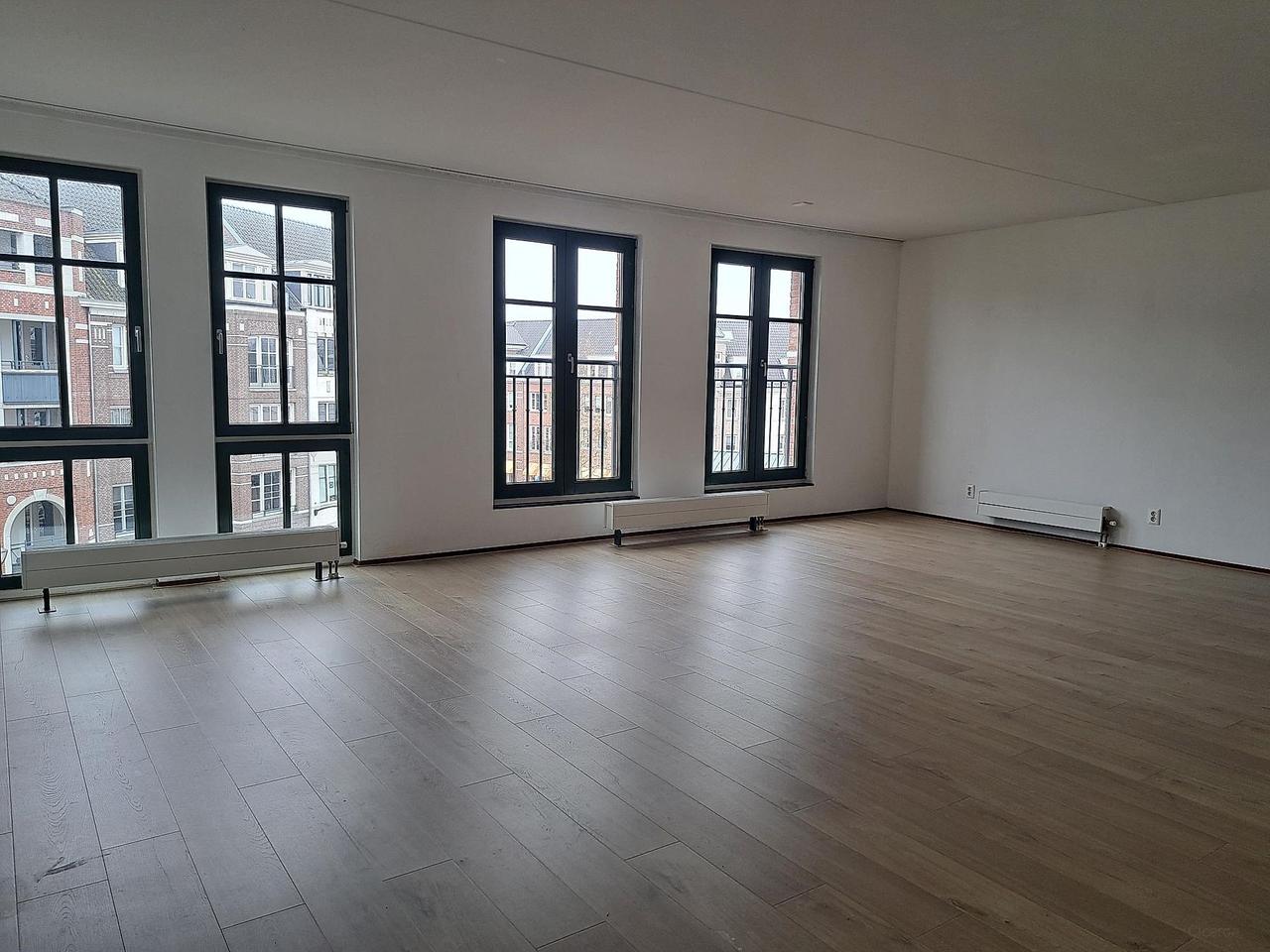 110 m² appartement met 2 slaapkamers - Afbeelding 4