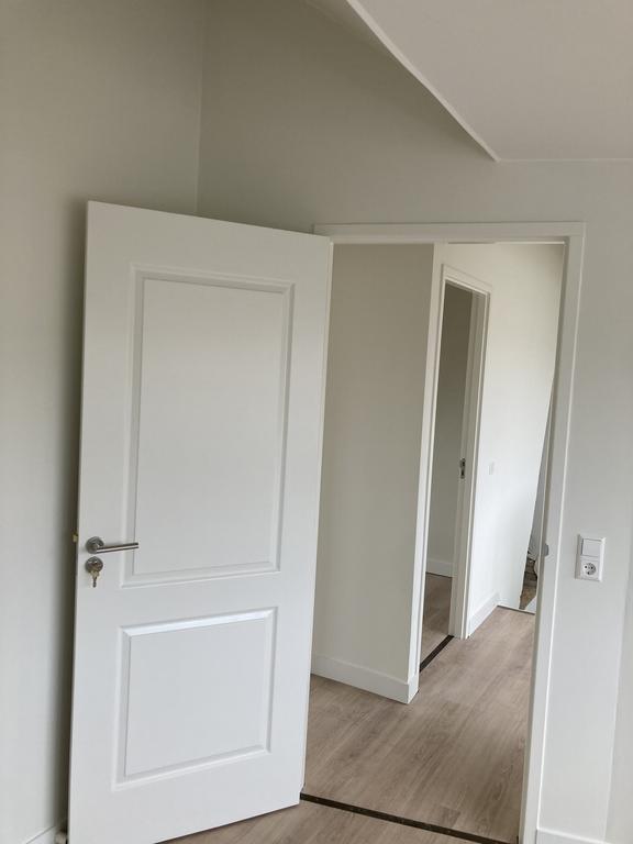 4-bedroom home with balcony in The Hague - Image 6