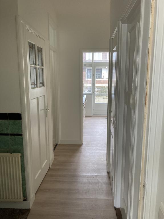 4-bedroom home with balcony in The Hague - Image 13