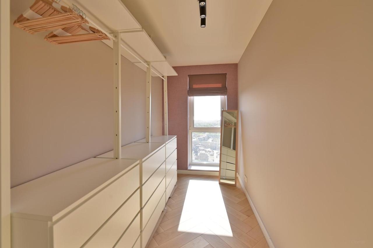 142 m² appartement op 18e verdieping - Afbeelding 12