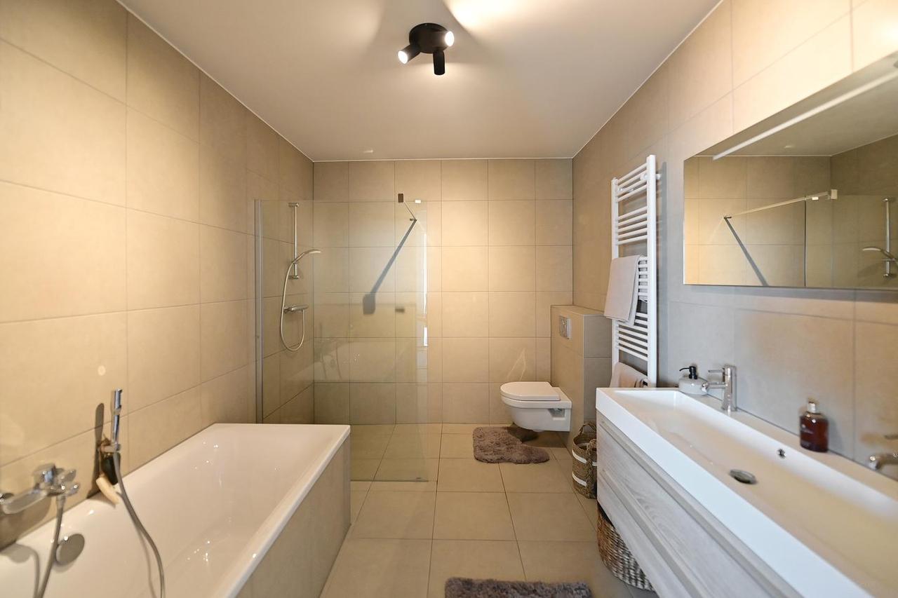 142 m² appartement op 18e verdieping - Afbeelding 13