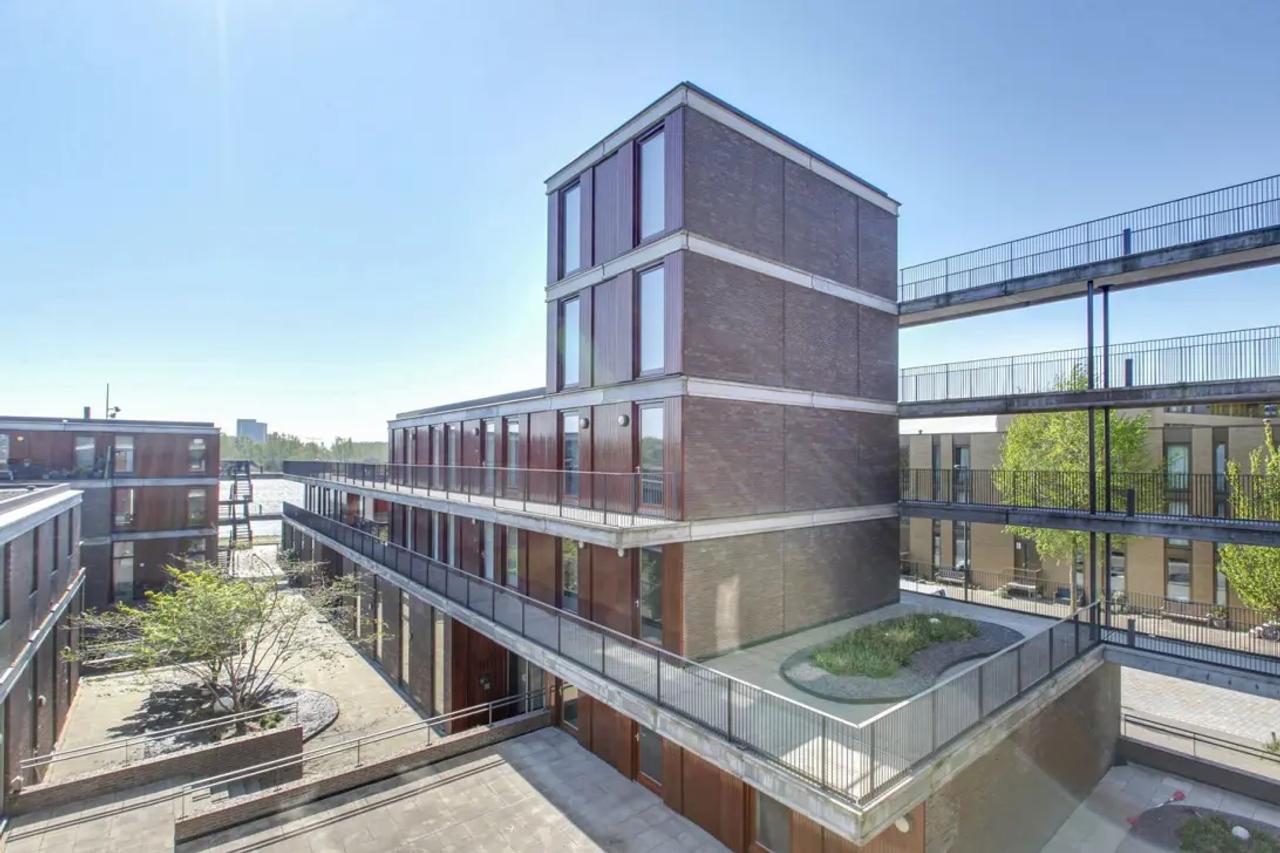 135 m² Apartment with Terrace in IJburg - Image 1