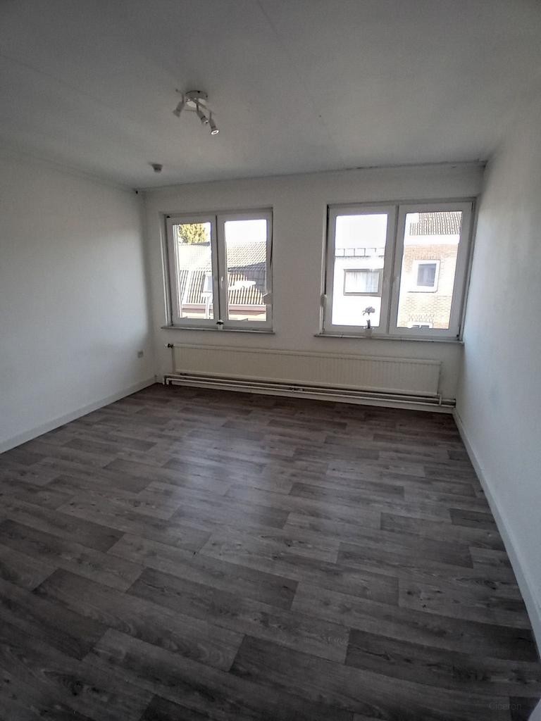 150 m² Living Space with Garden in Kerkrade - Image 3