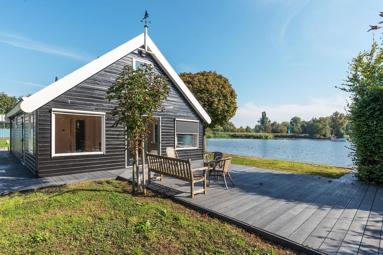 Temporary Living by the Water in Aalsmeer - Image 2