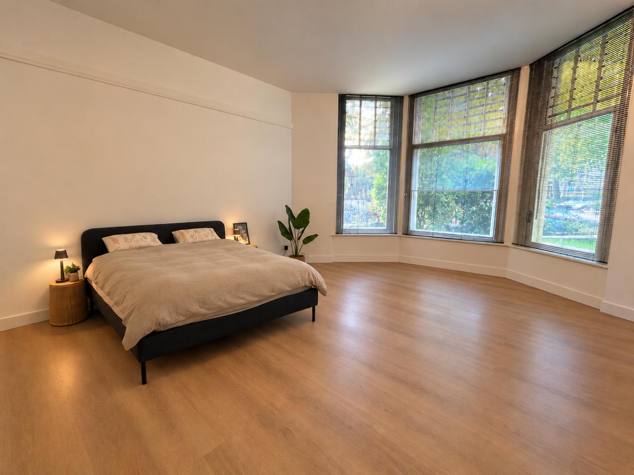 Gemeubileerd 1-slaapkamerappartement met serre - Afbeelding 4