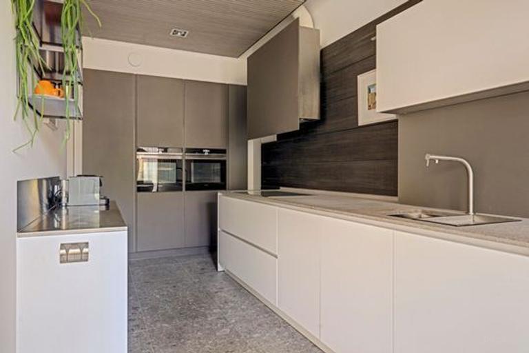 129 m² apartment in central Delft - Image 3