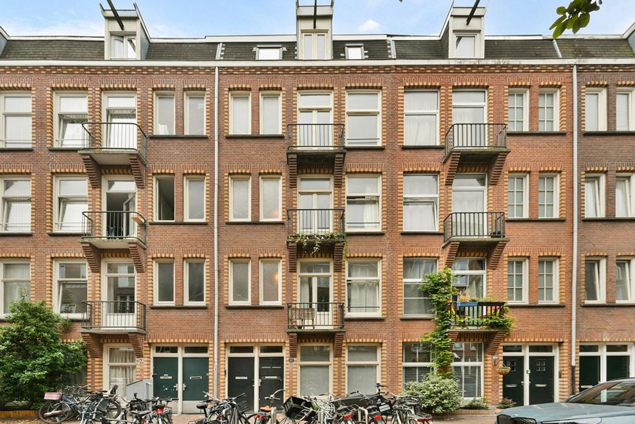 Gemeubileerd dubbel bovenhuis met dakterras - Afbeelding 1