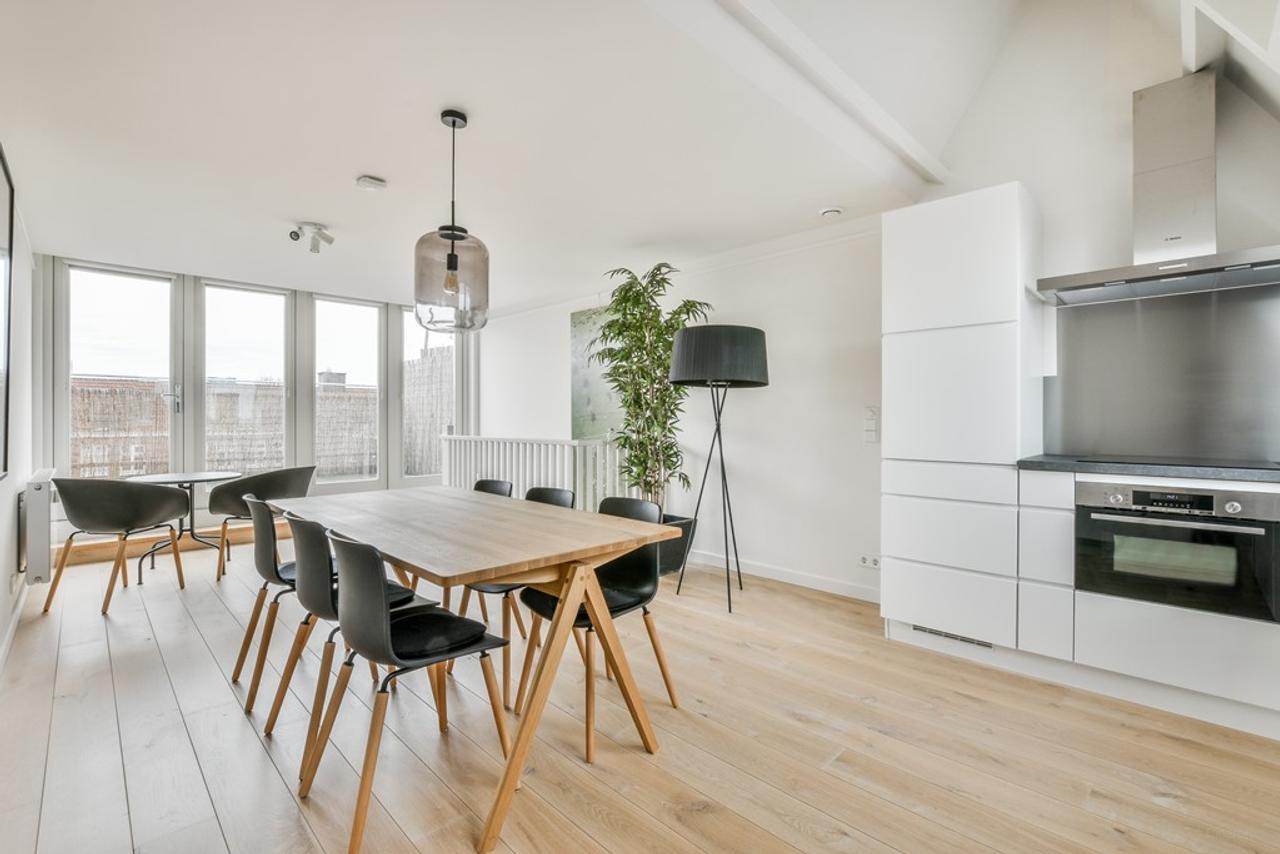 Gemeubileerd 3-kamerappartement met dakterras - Afbeelding 1