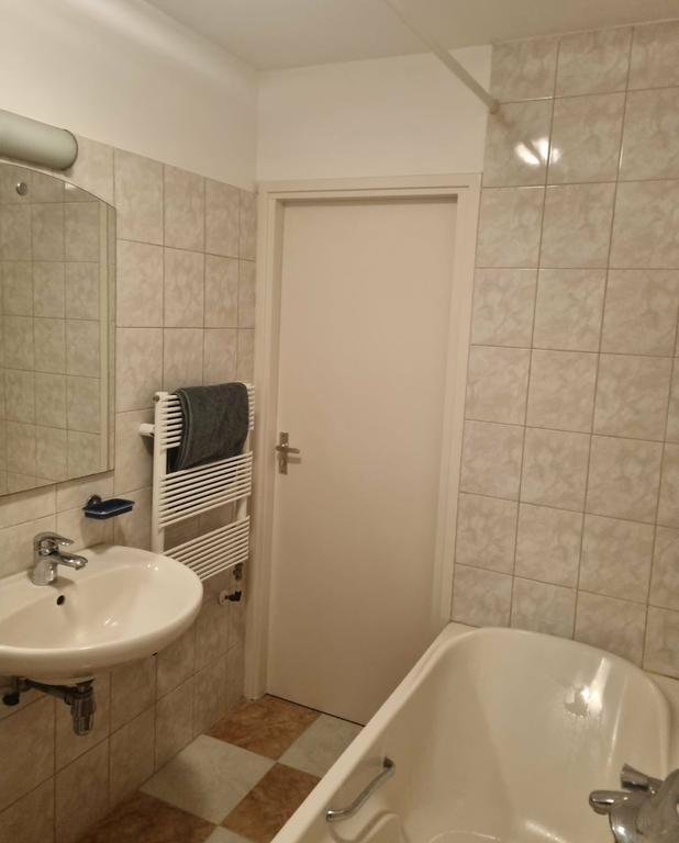 Apartment with Rooftop Terrace in Central Veenendaal - Image 6