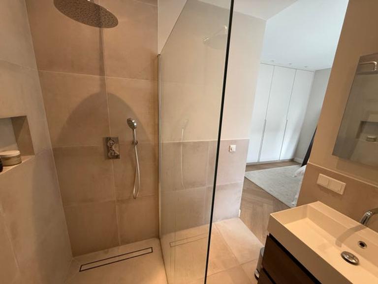 Gemeubileerd 3-kamerappartement bij park - Afbeelding 15