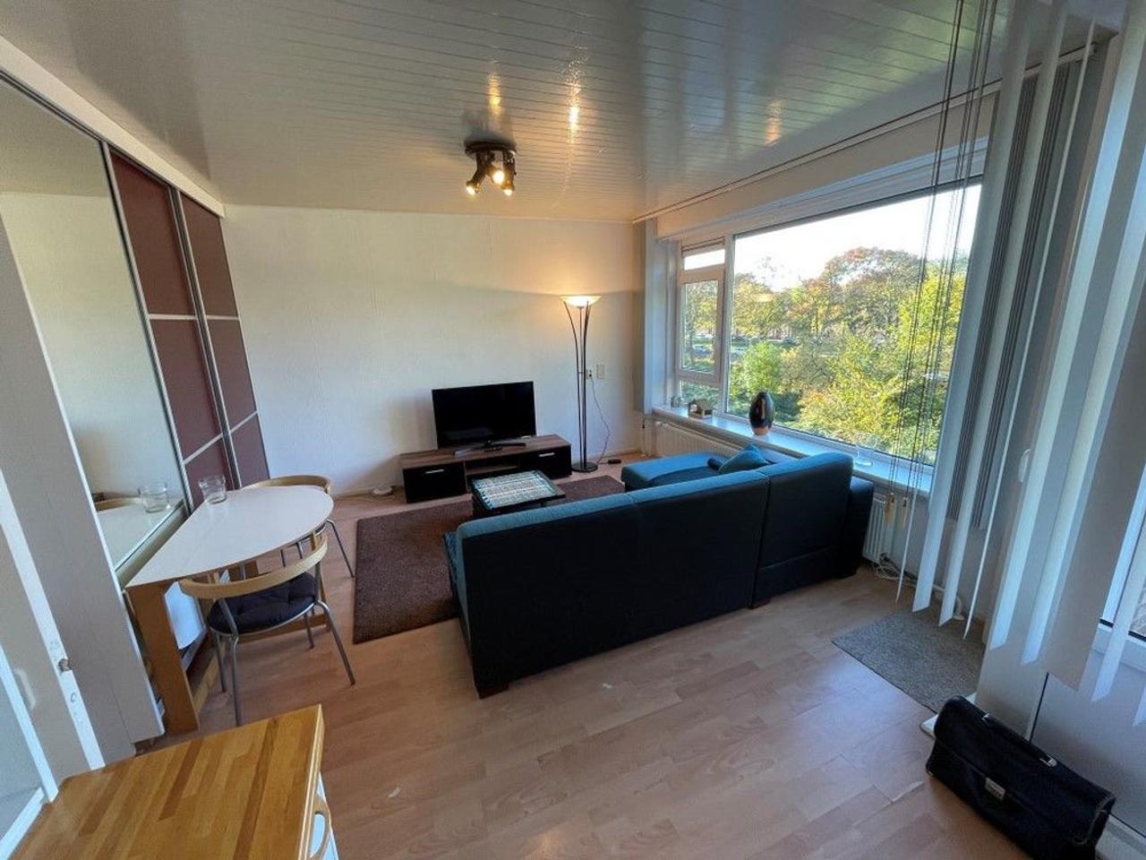 Furnished Two-Bedroom Apartment for Students - Image 10
