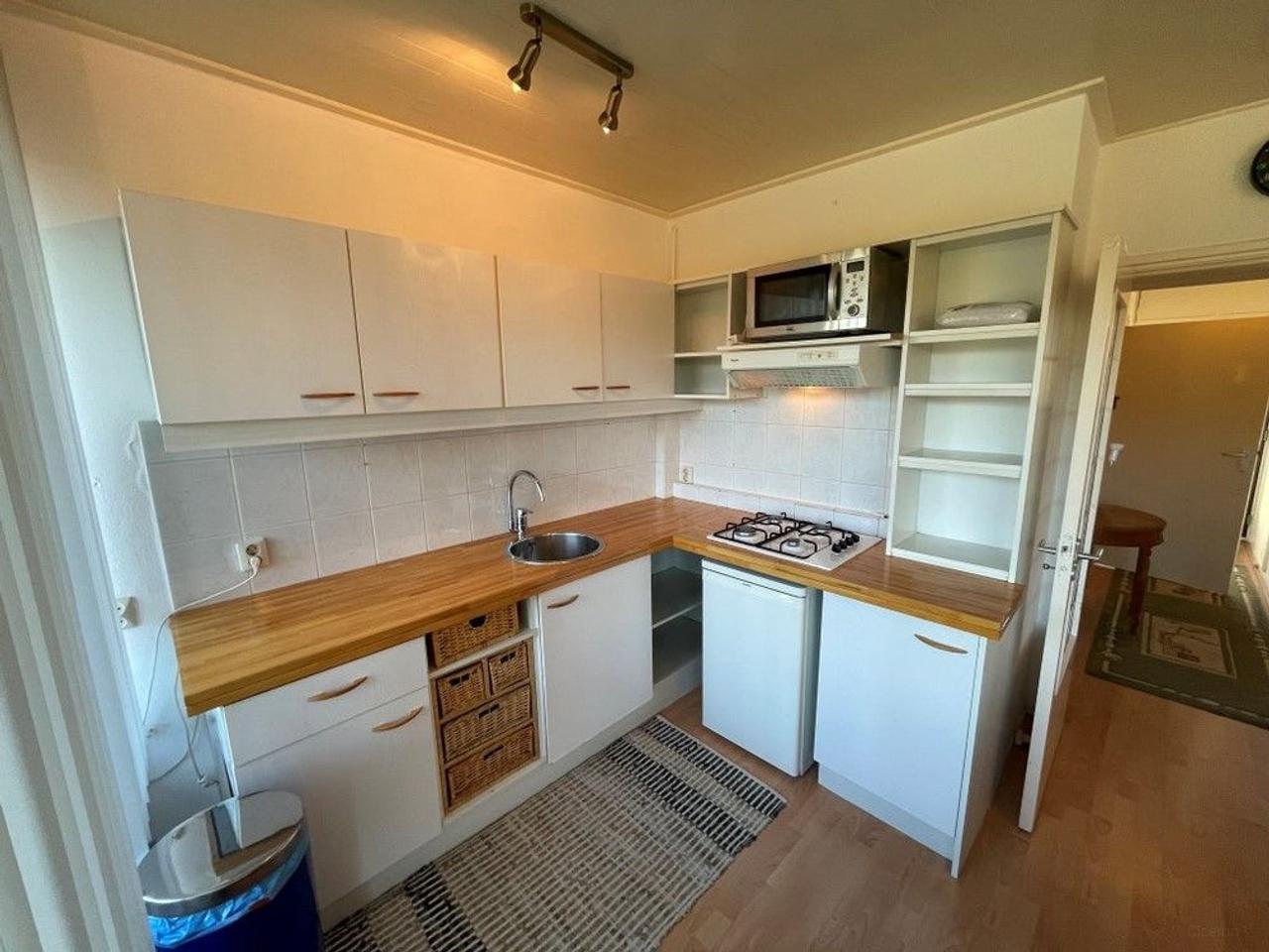 Furnished Two-Bedroom Apartment for Students - Image 11