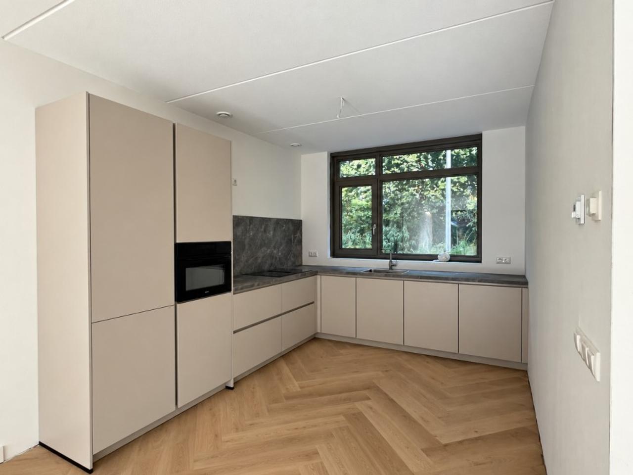 Tussenwoning met tuin in Deventer - Afbeelding 2