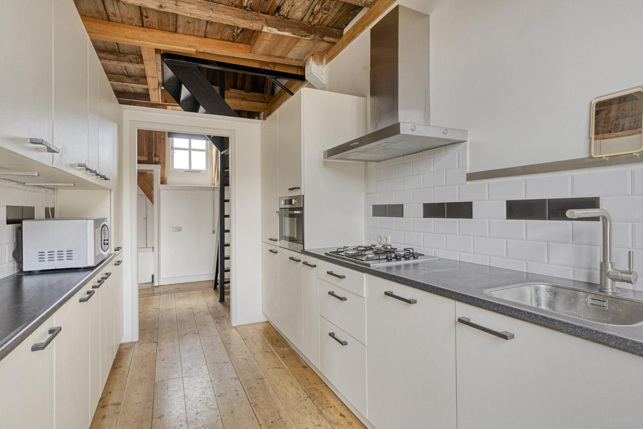 Rental Apartment on Breestraat - Image 12