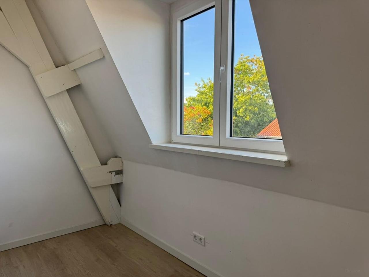 Available Now: 2-Bedroom Apartment in Almelo - Image 8