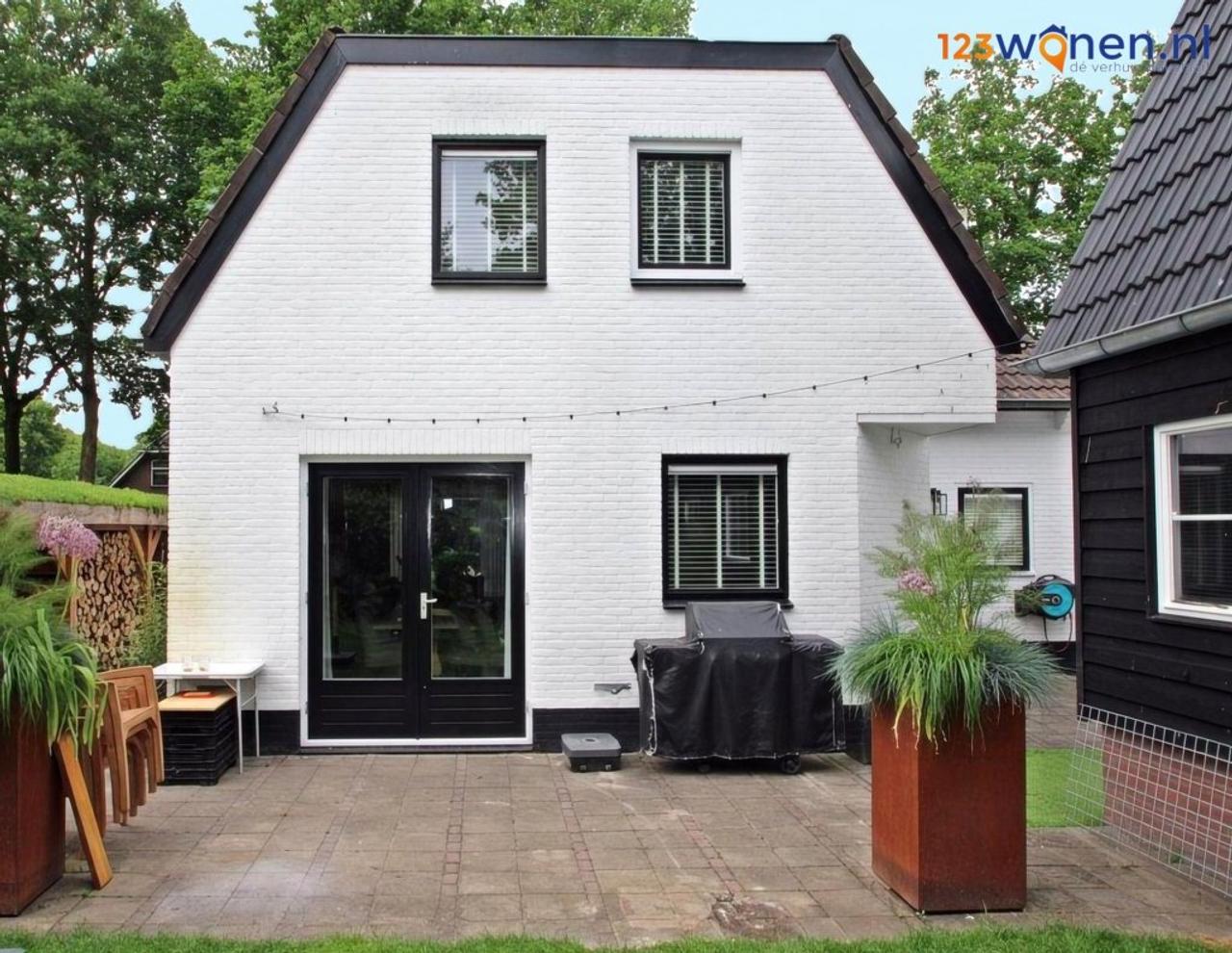 Vrijstaand wonen met tuin in Ruinerwold - Afbeelding 1