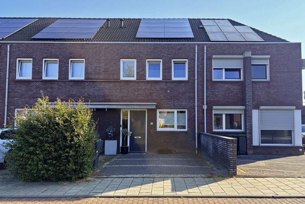 117 m² tussenwoning met tuin in Hoogveld - Afbeelding 1