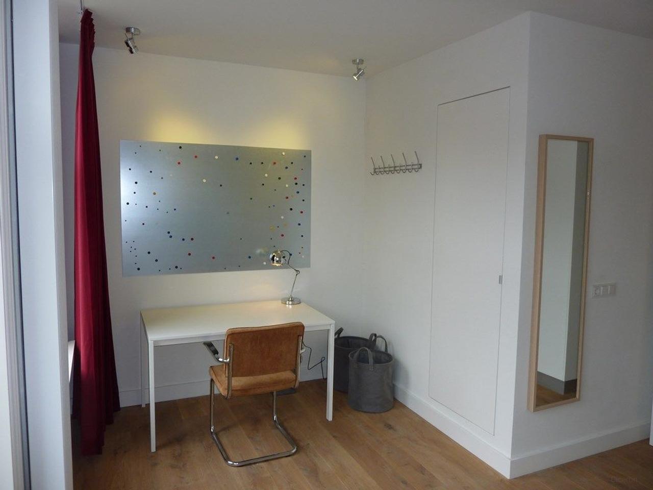 Furnished 1-Bedroom Apartment Near Vondelpark - Image 13