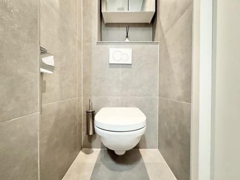 Furnished 1-Bedroom Apartment with Balcony - Image 15