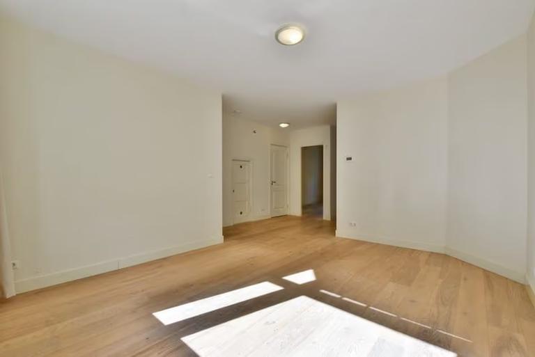 Gemeubileerd 2-slaapkamerappartement met tuin - Afbeelding 4