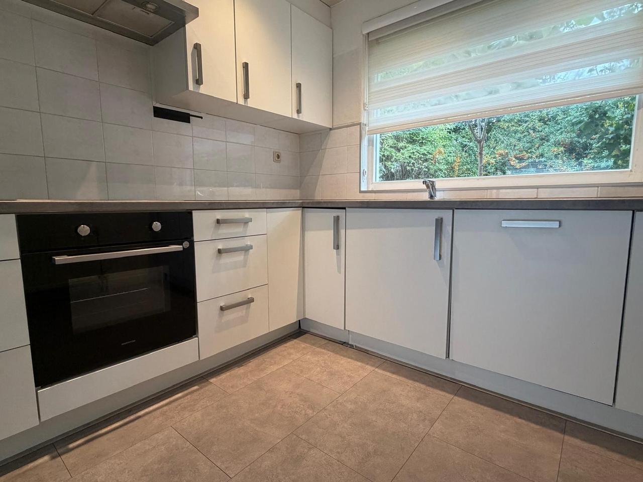 4-Bedroom House with Garden in Haarlem - Image 10