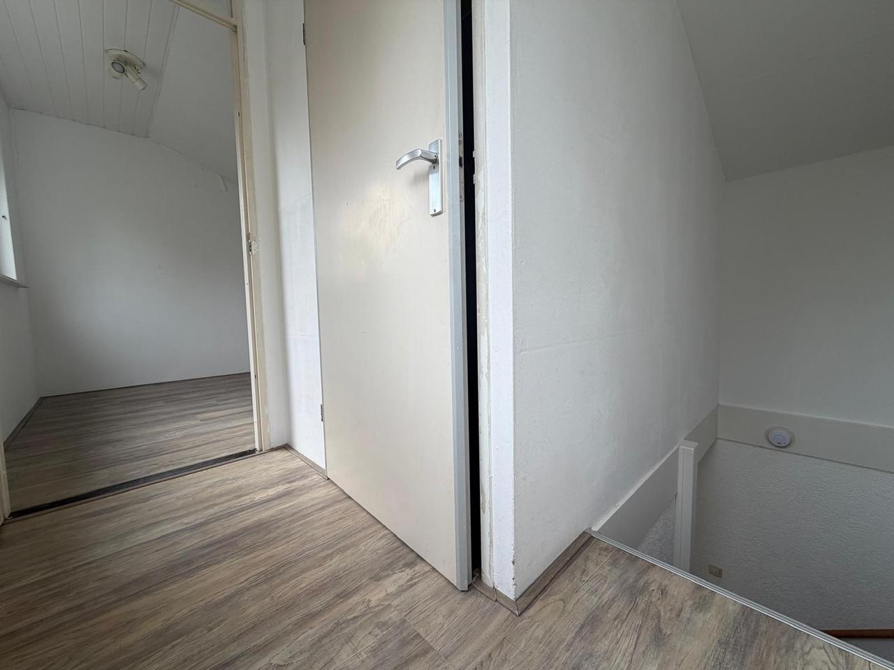 4-Bedroom House with Garden in Haarlem - Image 27