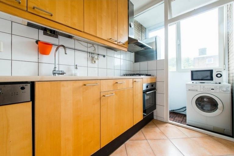 70 m² apartment near Amsterdam Zuid - Image 2