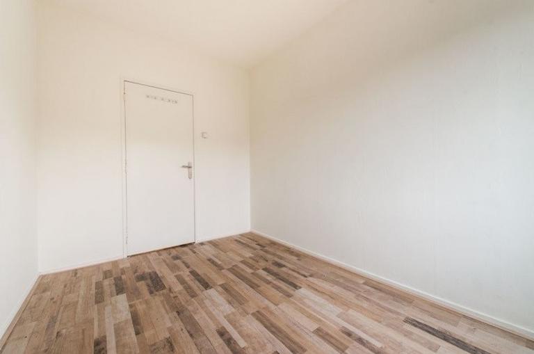 70 m² apartment near Amsterdam Zuid - Image 5