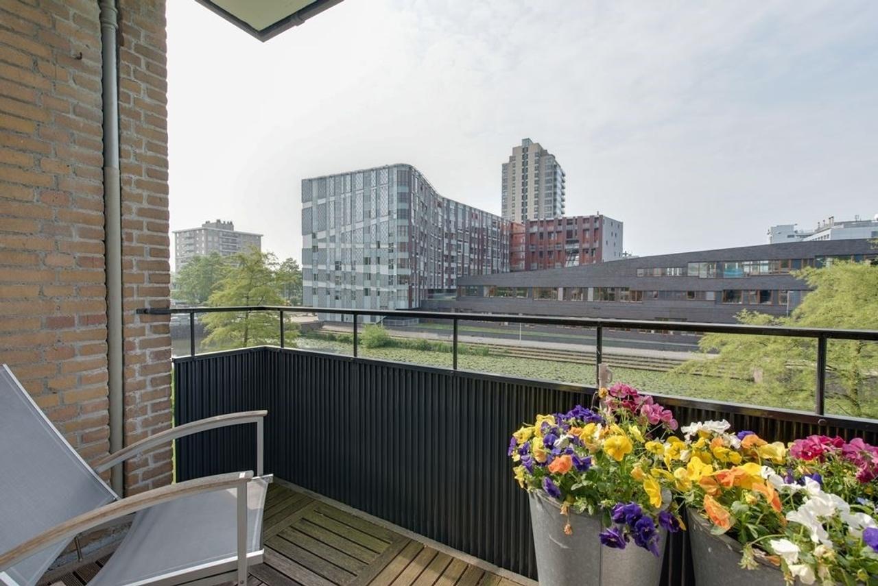70 m² apartment near Amsterdam Zuid - Image 17