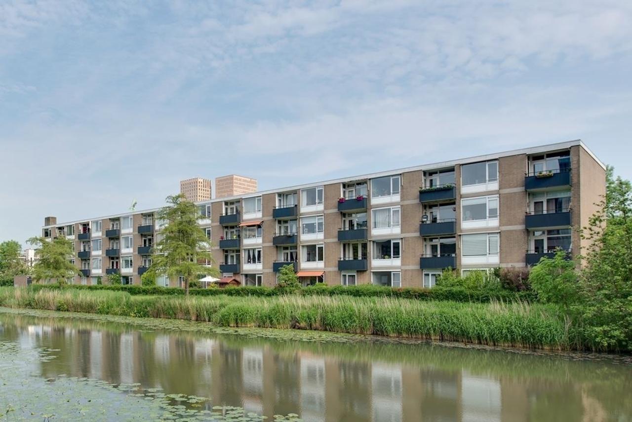 70 m² apartment near Amsterdam Zuid - Image 18