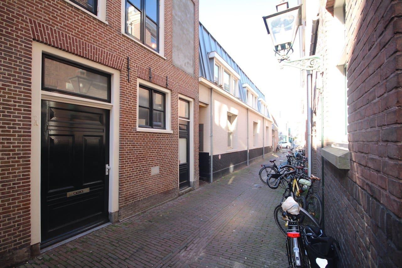2-slaapkamerappartement met terras in Leiden - Afbeelding 1