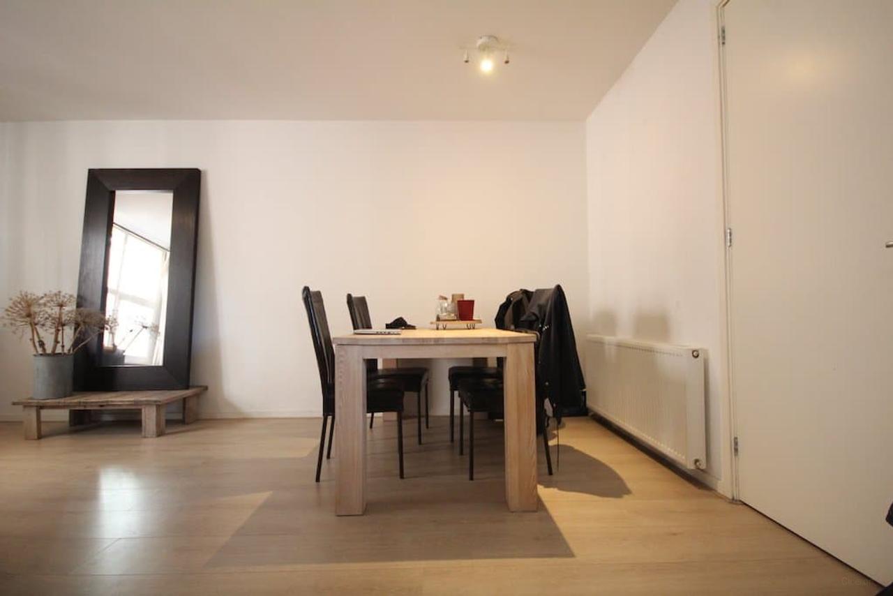 2-slaapkamerappartement met terras in Leiden - Afbeelding 6