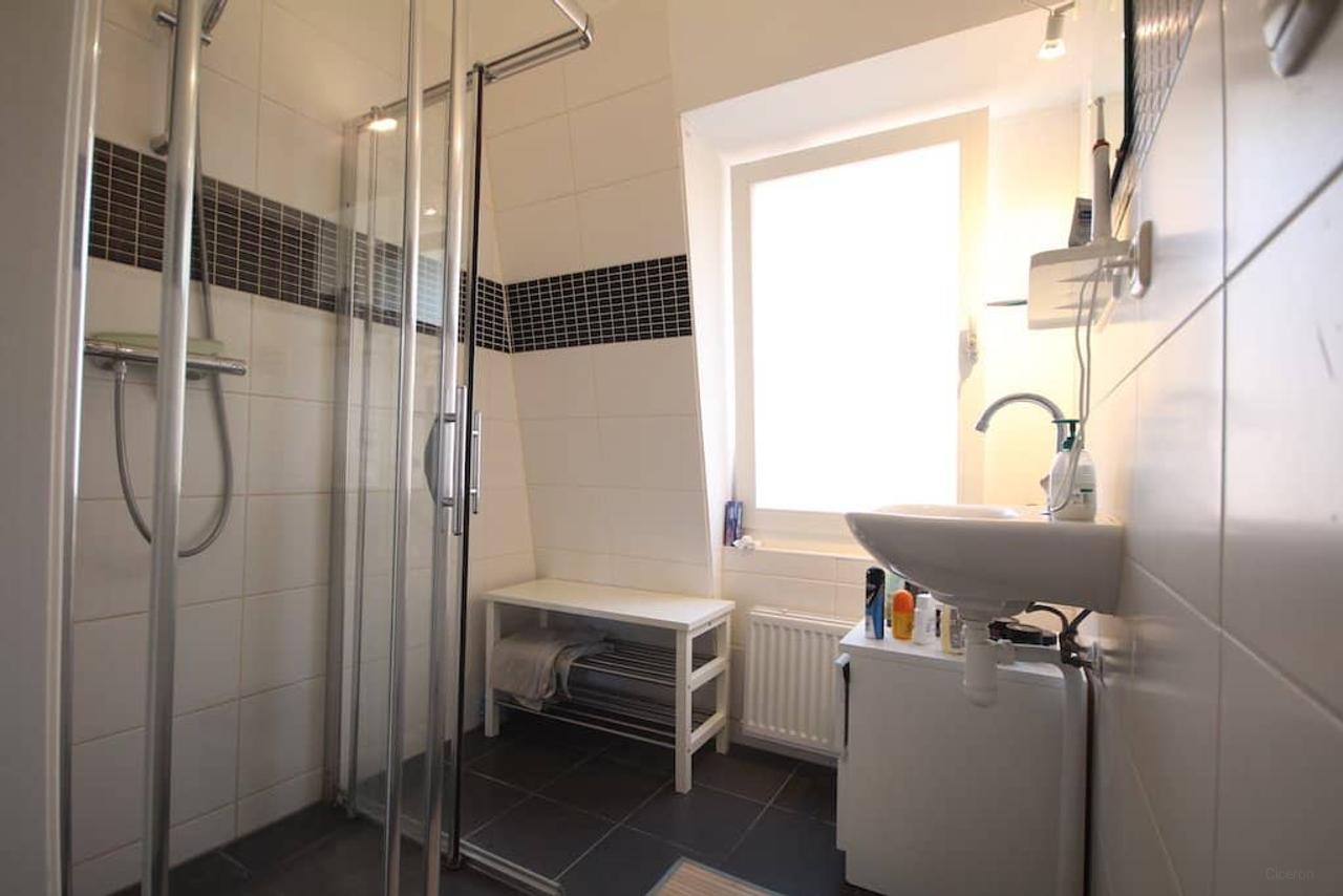 2-slaapkamerappartement met terras in Leiden - Afbeelding 9