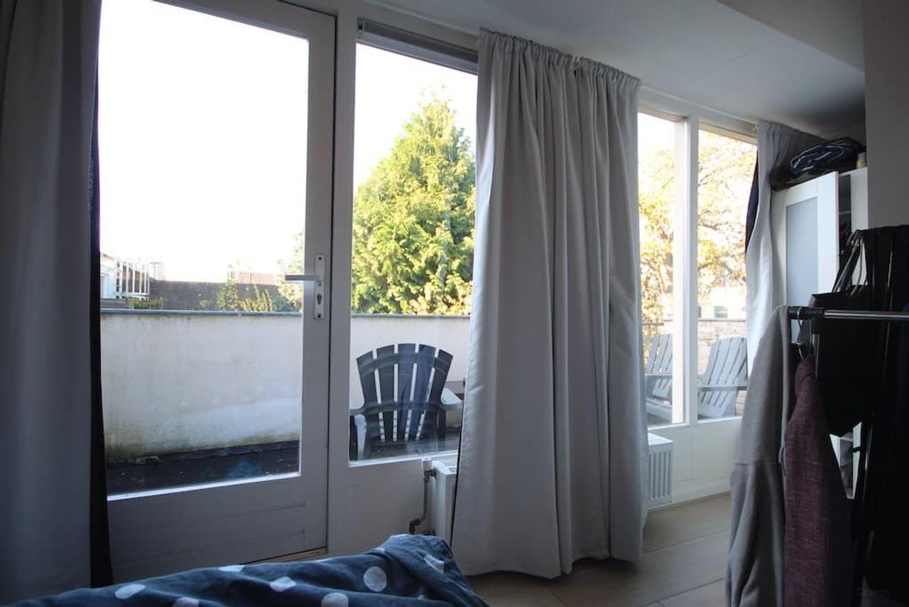 2-slaapkamerappartement met terras in Leiden - Afbeelding 12