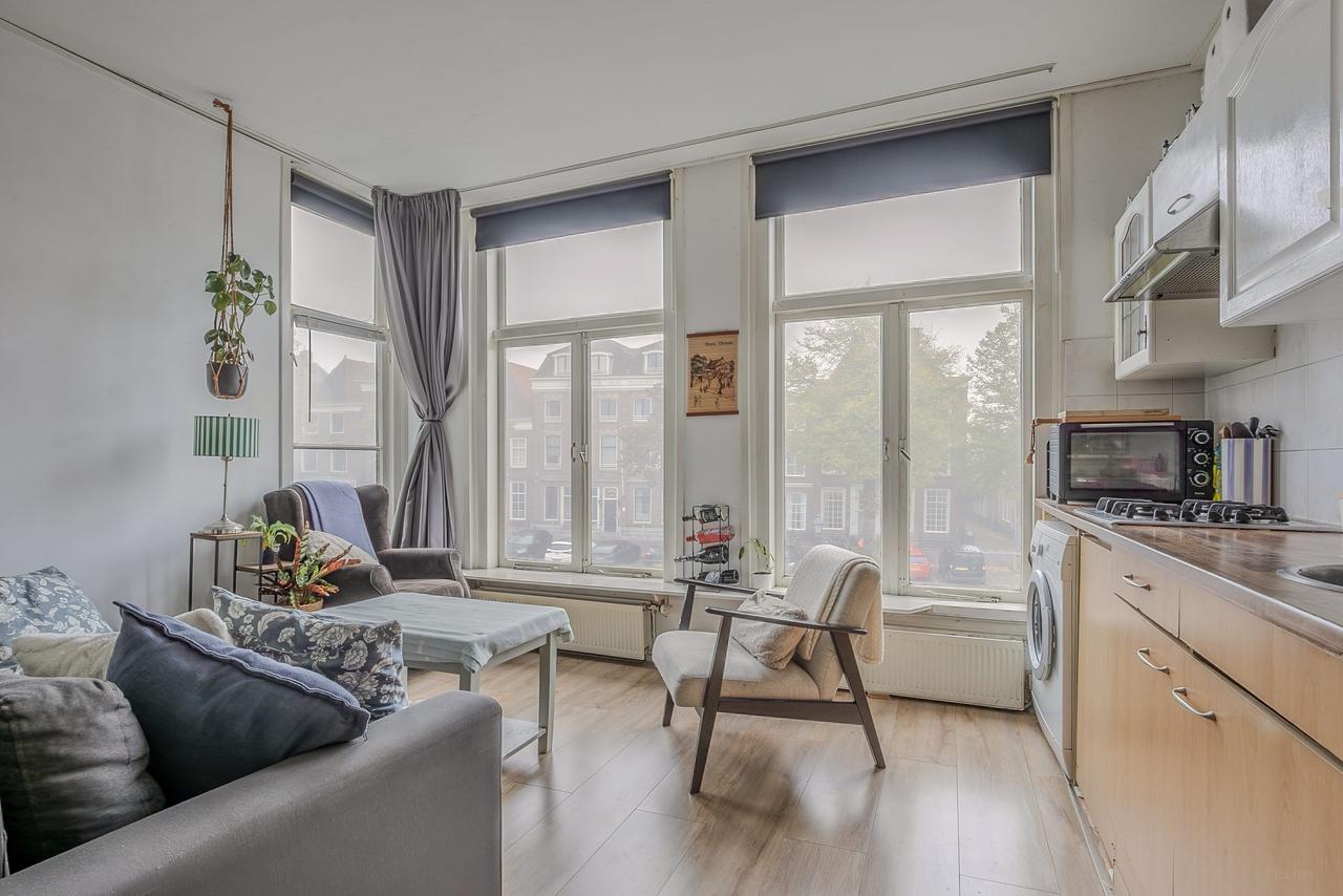 Bright 32 m² Studio in Lower Town - Image 2