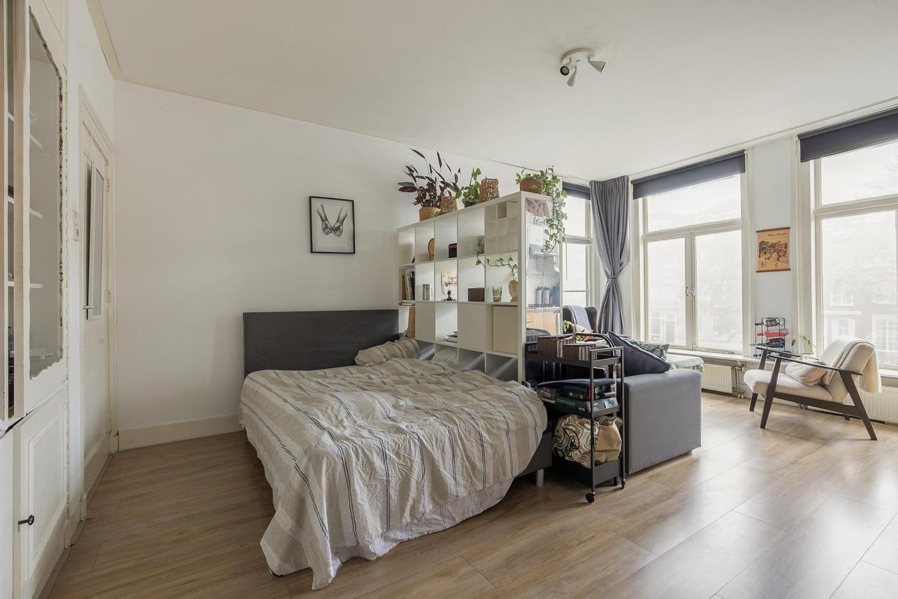 Bright 32 m² Studio in Lower Town - Image 4