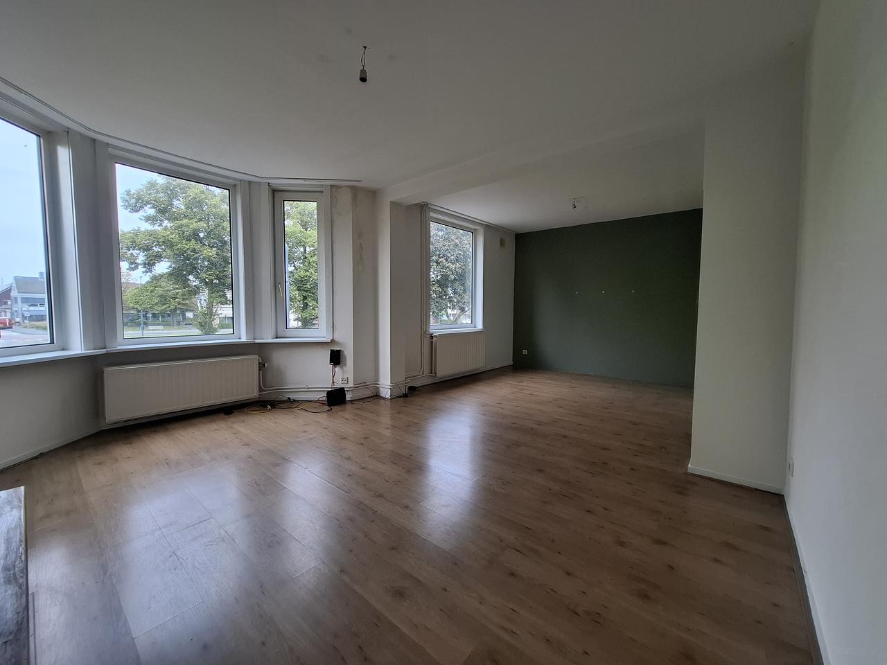 Kamer van 25 m² met dakterras in Princenhage - Afbeelding 2