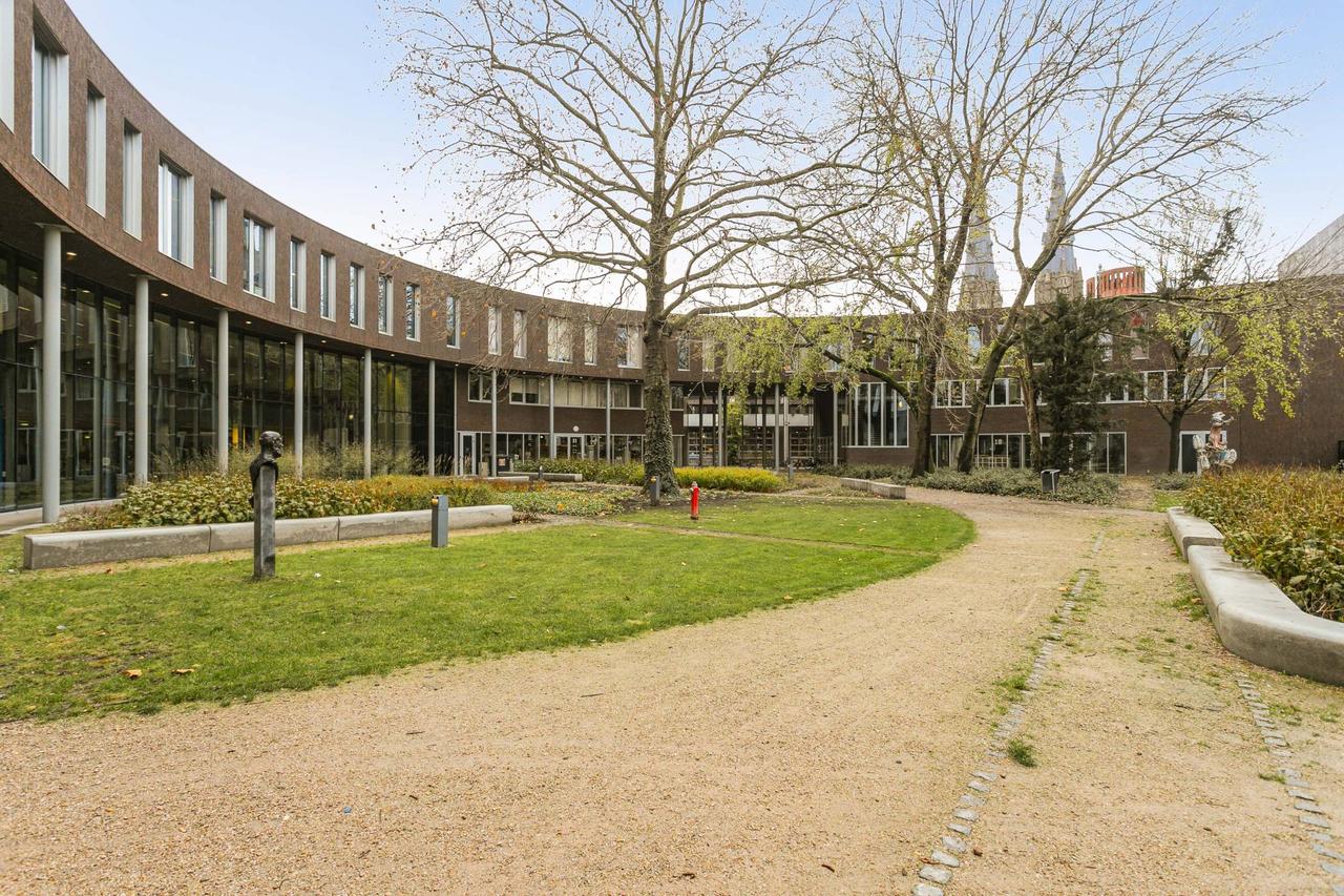 Furnished apartment in the heart of Eindhoven - Image 29
